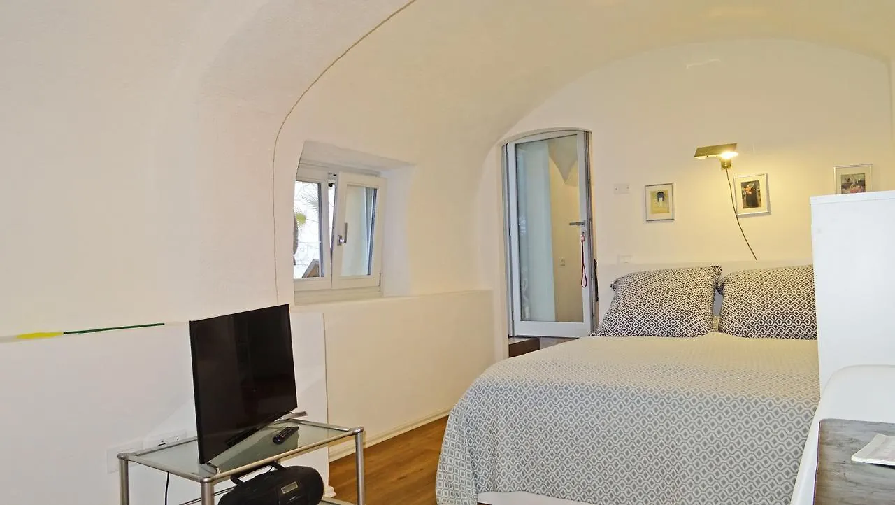 Casa Mele By Gardadomusmea Apartment Tremosine 0*,  Italy